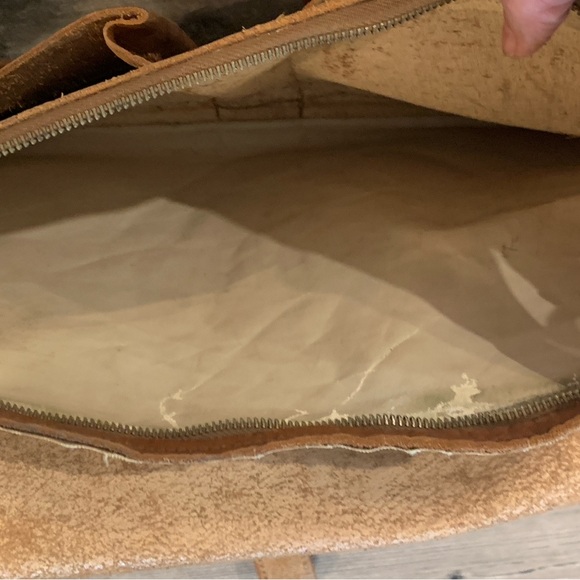 Classic Brown Leather Briefcase with Textured Finish 1960’s - Picture 10 of 11